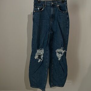 wild fable blue distressed jean size 10